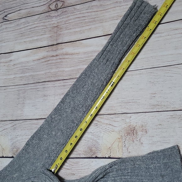 SO Womens Size Large Long Sleeve Grey Sweater - Picture 9 of 13